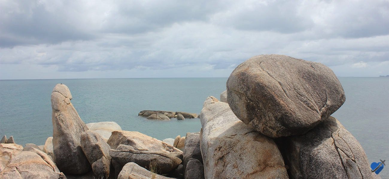 Hin Ta Hin Yai Samui